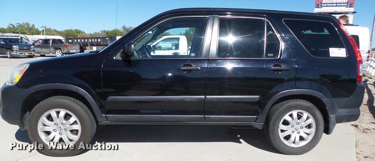 image for item L4058 2006 Honda CR-V SUV