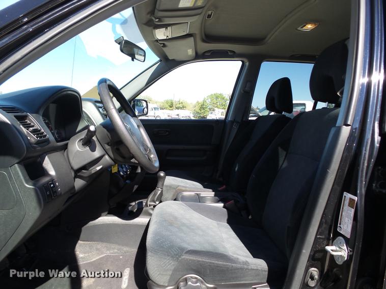 image for item L4058 2006 Honda CR-V SUV