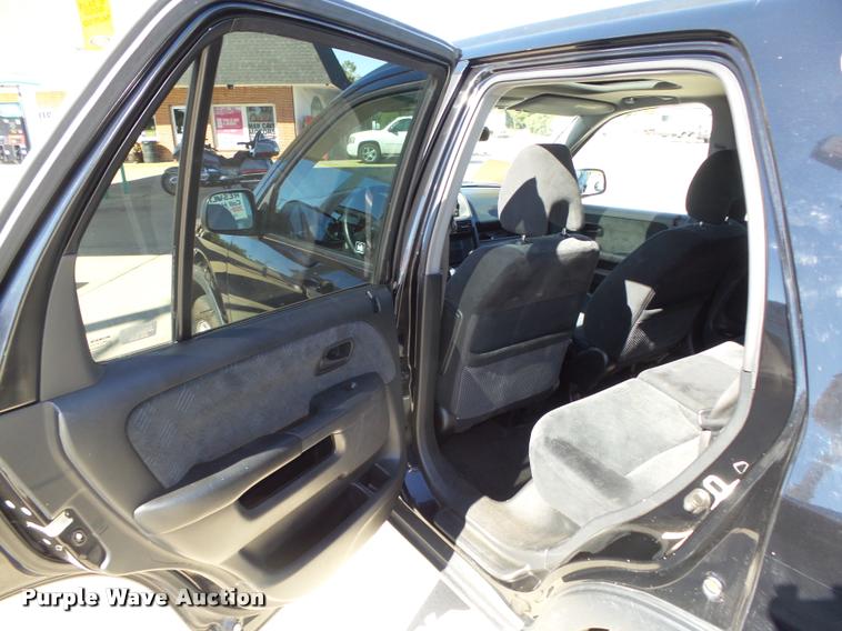 image for item L4058 2006 Honda CR-V SUV