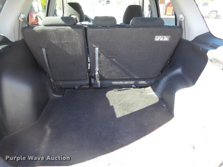 image for item L4058 2006 Honda CR-V SUV