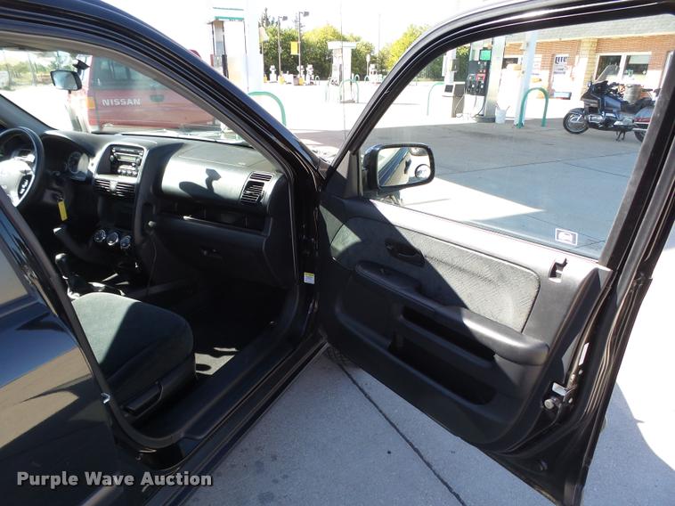 image for item L4058 2006 Honda CR-V SUV