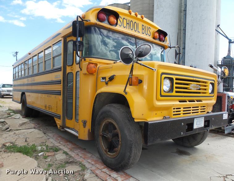 image for item L4078 1987 Chevrolet Blue Bird 60 school bus