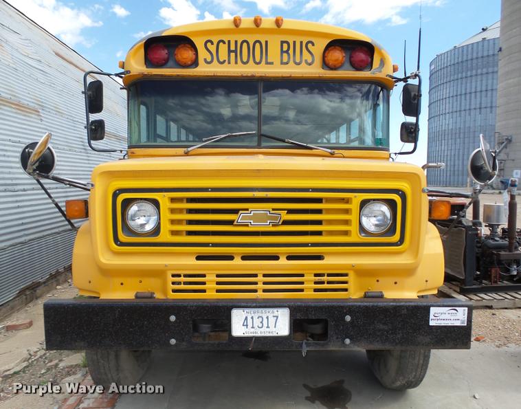 image for item L4078 1987 Chevrolet Blue Bird 60 school bus