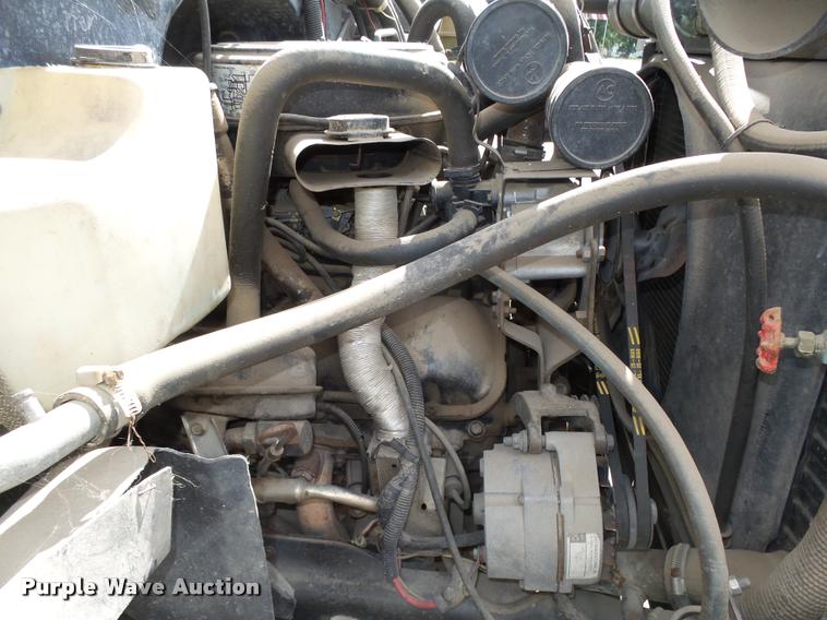 image for item L4078 1987 Chevrolet Blue Bird 60 school bus