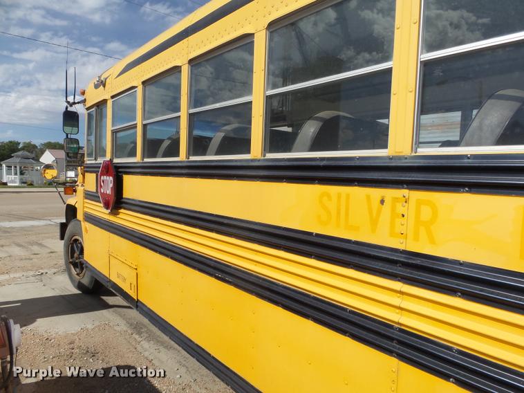 image for item L4078 1987 Chevrolet Blue Bird 60 school bus