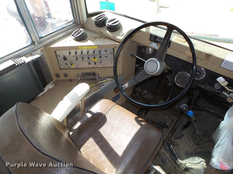 image for item L4078 1987 Chevrolet Blue Bird 60 school bus