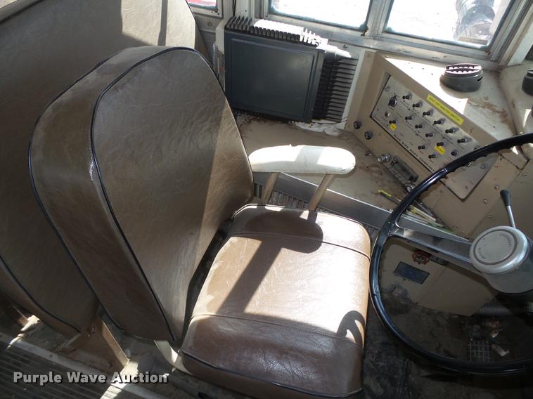 image for item L4078 1987 Chevrolet Blue Bird 60 school bus