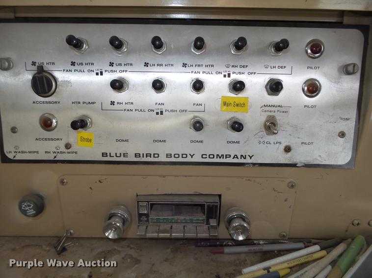 image for item L4078 1987 Chevrolet Blue Bird 60 school bus