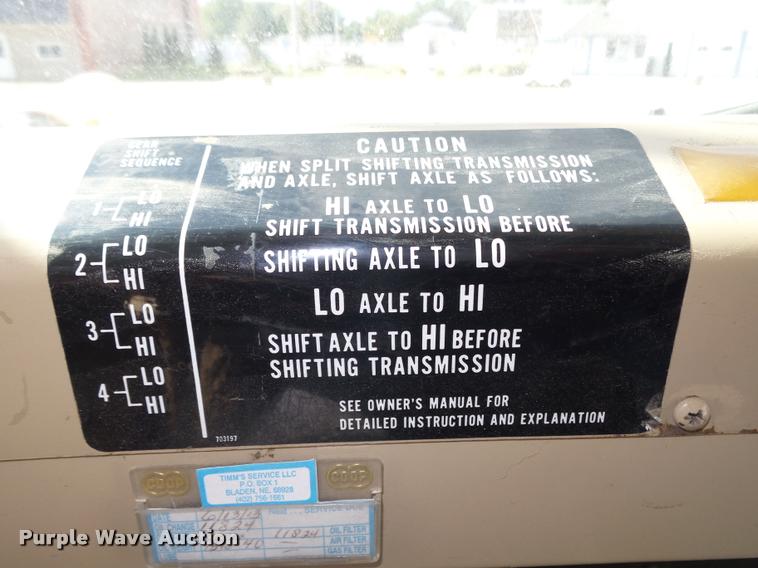 image for item L4078 1987 Chevrolet Blue Bird 60 school bus