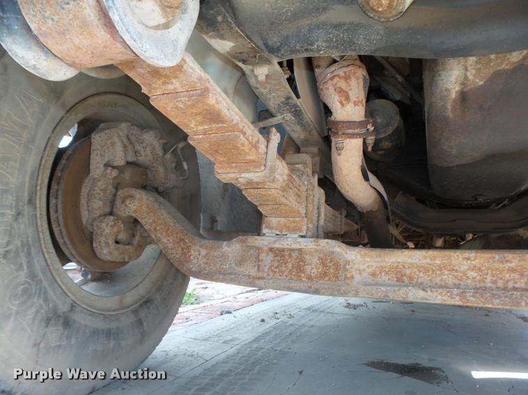 image for item L4078 1987 Chevrolet Blue Bird 60 school bus