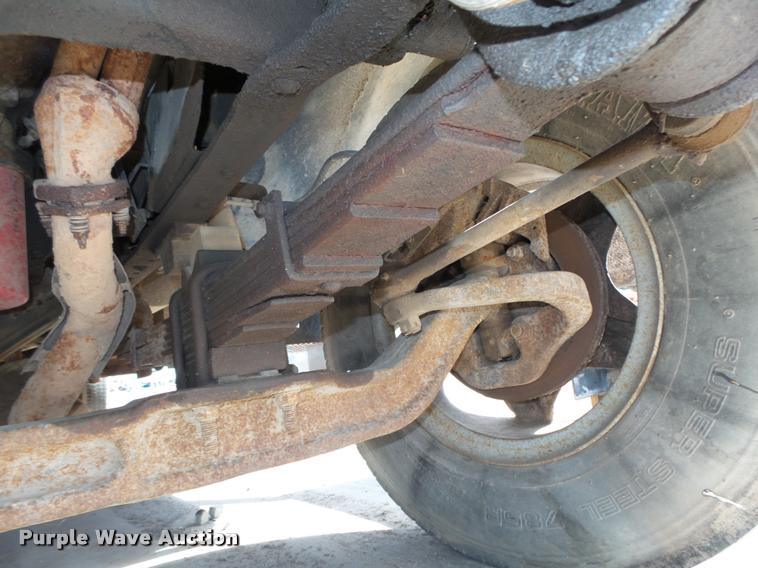 image for item L4078 1987 Chevrolet Blue Bird 60 school bus