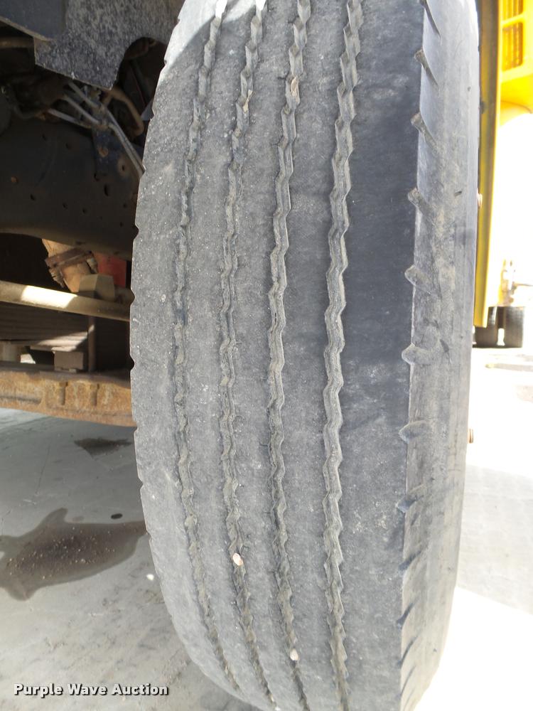 image for item L4078 1987 Chevrolet Blue Bird 60 school bus