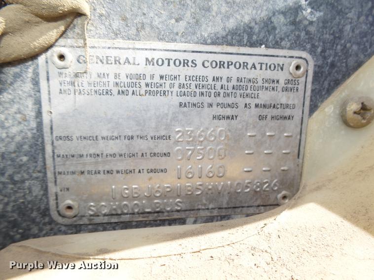 image for item L4078 1987 Chevrolet Blue Bird 60 school bus