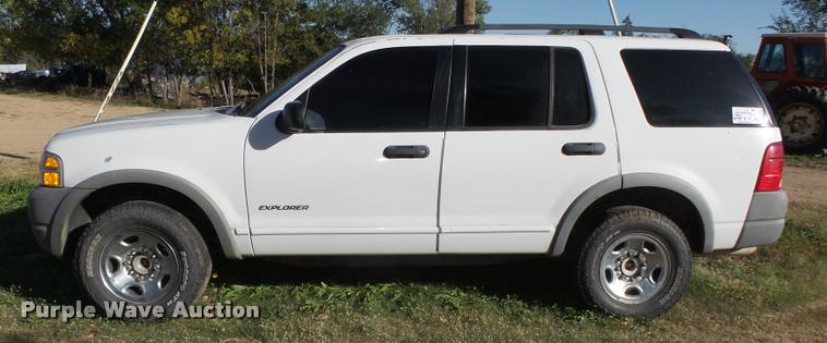 image for item L4080 2002 Ford Explorer XLS SUV