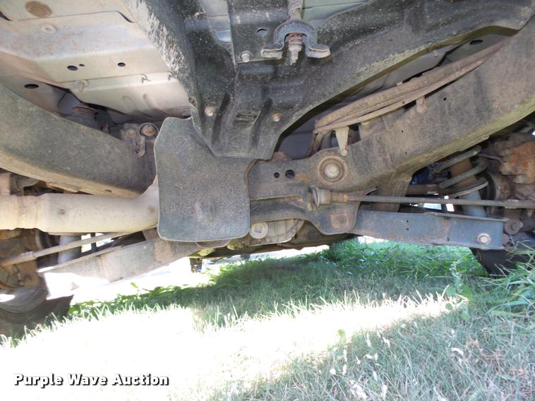 image for item L4080 2002 Ford Explorer XLS SUV