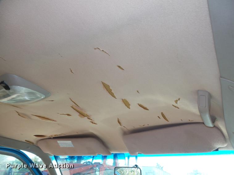 image for item L4081 1994 Ford Explorer Eddie Bauer SUV