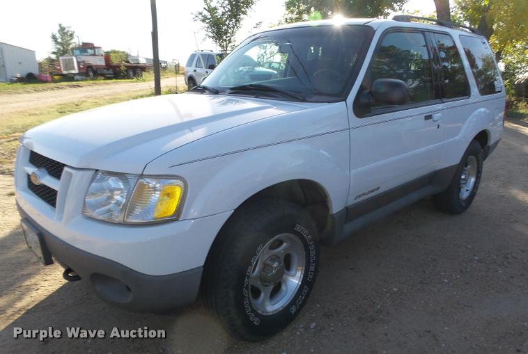 image for item L4082 2001 Ford Explorer SUV