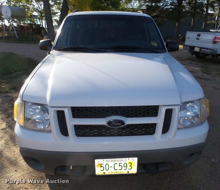 image for item L4082 2001 Ford Explorer SUV