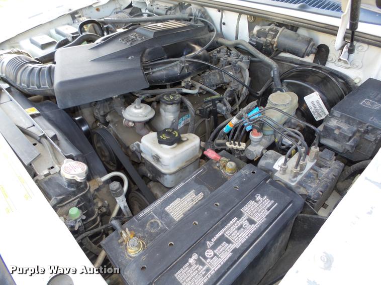 image for item L4082 2001 Ford Explorer SUV