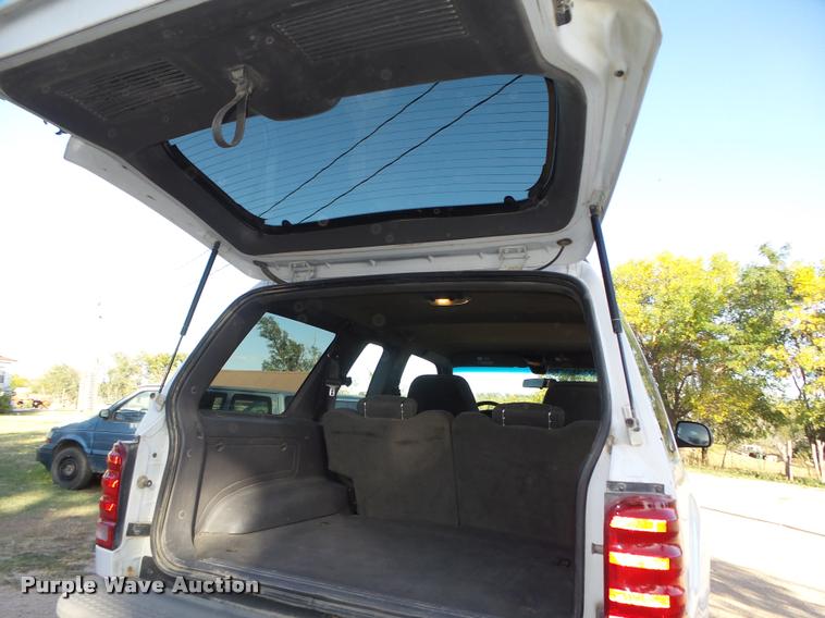 image for item L4082 2001 Ford Explorer SUV