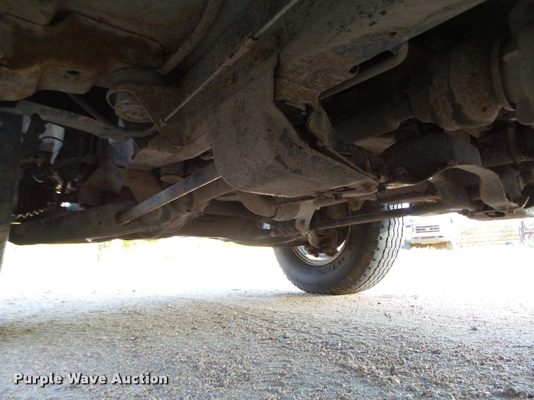 image for item L4082 2001 Ford Explorer SUV