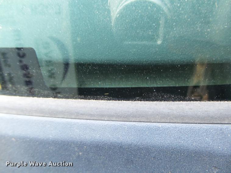 image for item L4082 2001 Ford Explorer SUV