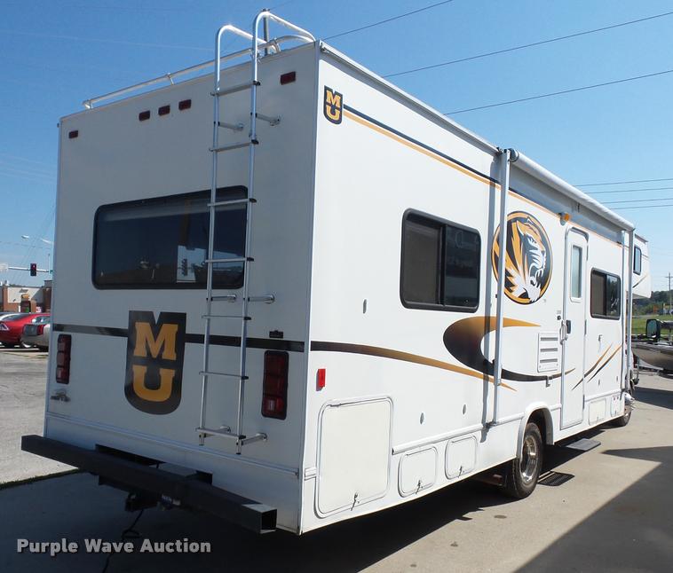 image for item L4252 2003 Ford Econoline E450 Super Duty Forest River Sunseeker RV