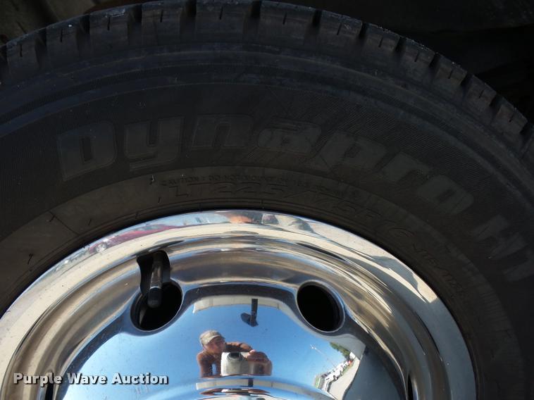 image for item L4252 2003 Ford Econoline E450 Super Duty Forest River Sunseeker RV