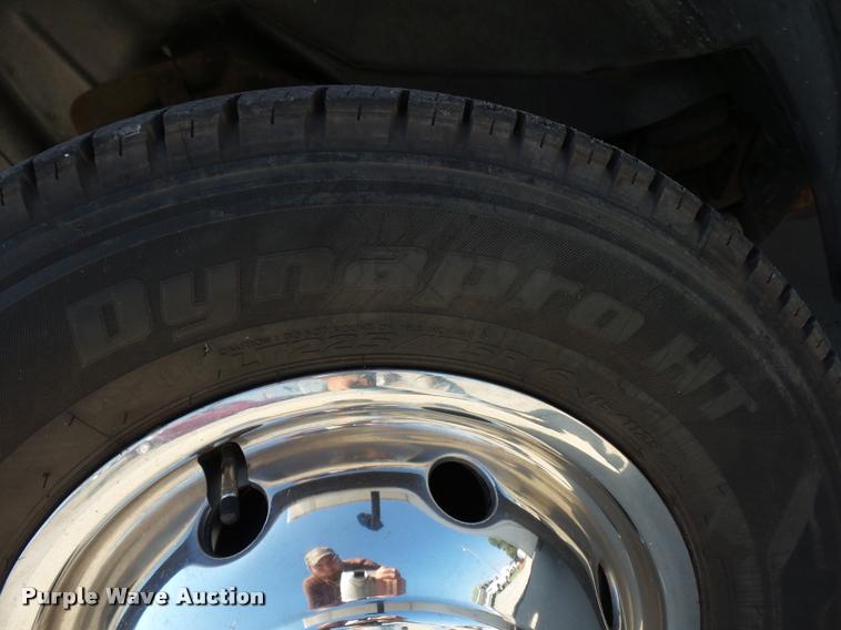 image for item L4252 2003 Ford Econoline E450 Super Duty Forest River Sunseeker RV