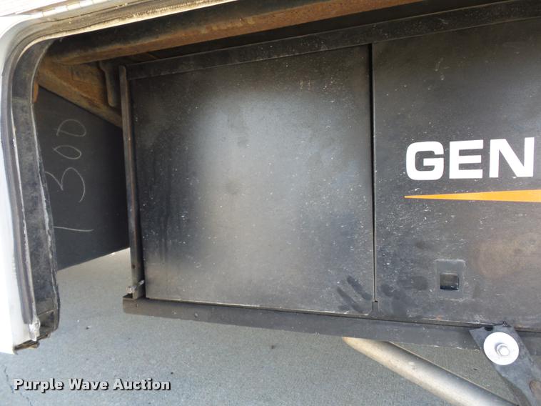 image for item L4252 2003 Ford Econoline E450 Super Duty Forest River Sunseeker RV