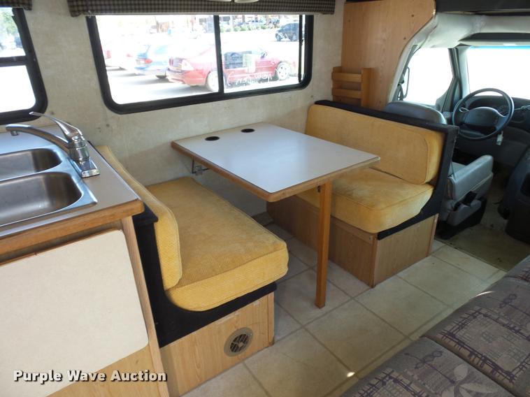 image for item L4252 2003 Ford Econoline E450 Super Duty Forest River Sunseeker RV