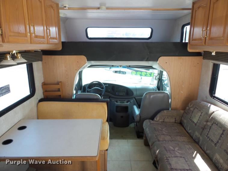 image for item L4252 2003 Ford Econoline E450 Super Duty Forest River Sunseeker RV