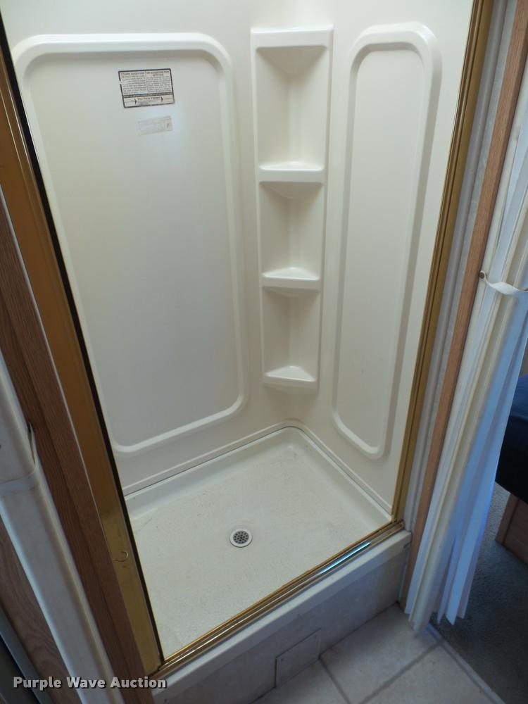 image for item L4252 2003 Ford Econoline E450 Super Duty Forest River Sunseeker RV