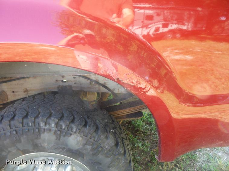 image for item L4253 2002 Ford F250 Super Duty SuperCab pickup truck