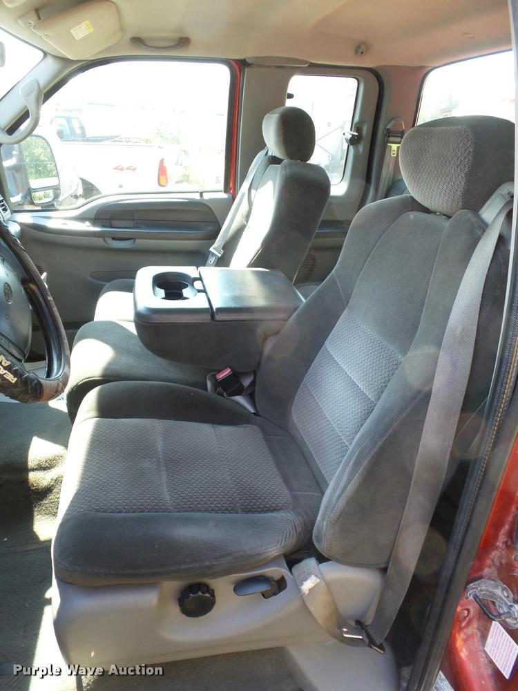 image for item L4253 2002 Ford F250 Super Duty SuperCab pickup truck