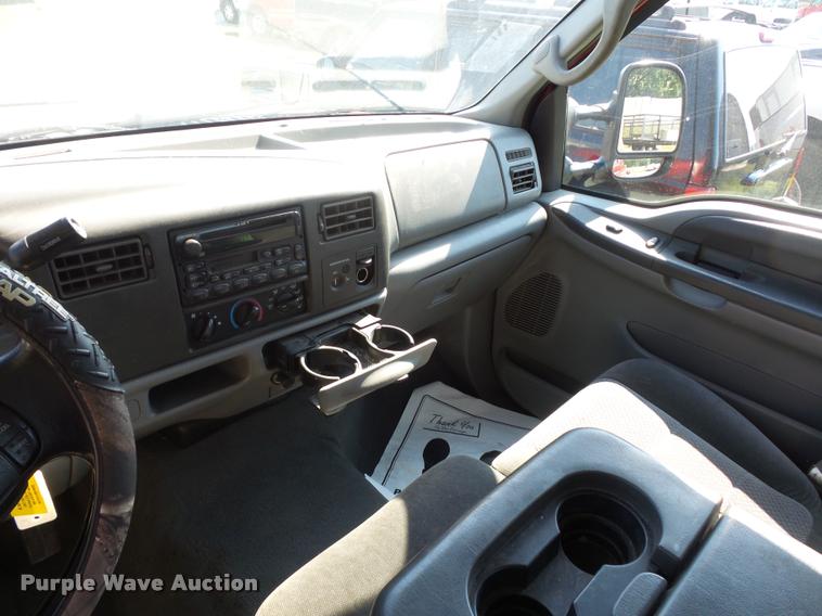 image for item L4253 2002 Ford F250 Super Duty SuperCab pickup truck