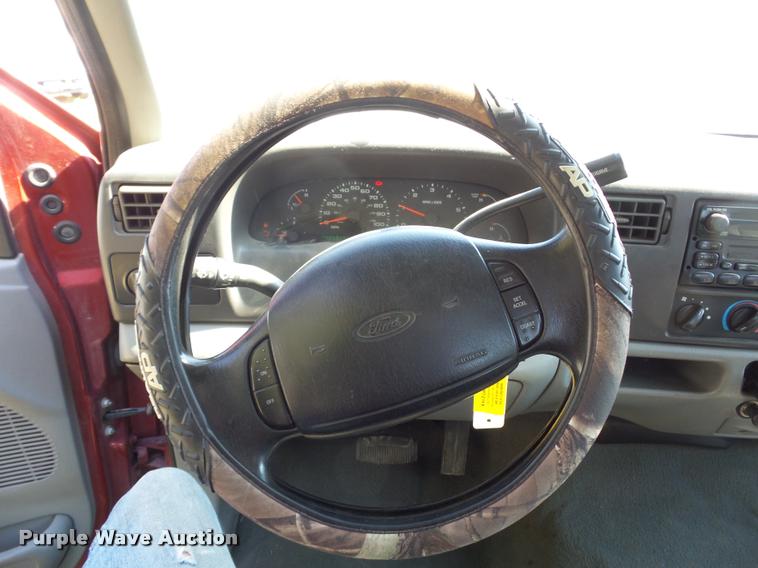 image for item L4253 2002 Ford F250 Super Duty SuperCab pickup truck