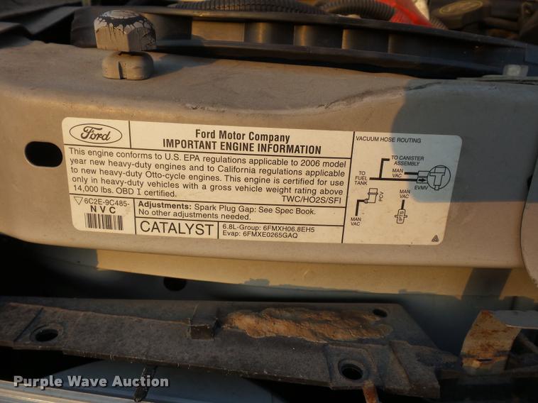 image for item L4338 2006 Ford Econoline E450 bus