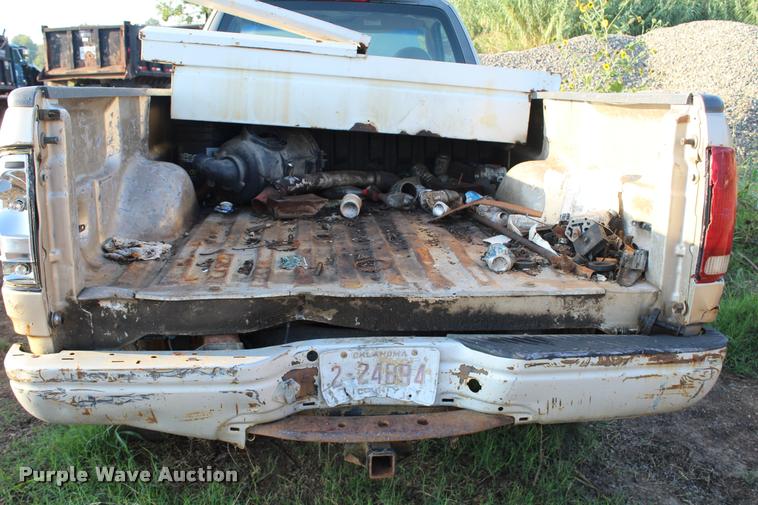 image for item L4797 1999 Ford F250 pickup truck