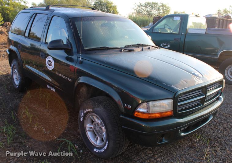 image for item L4800 1999 Dodge Durango SUV