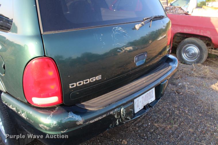 image for item L4800 1999 Dodge Durango SUV