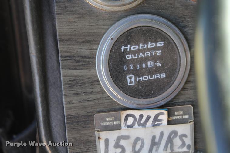 image for item L4804 1981 Freightliner FLT-8664T semi truck