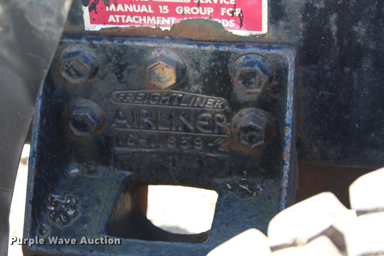 image for item L4804 1981 Freightliner FLT-8664T semi truck