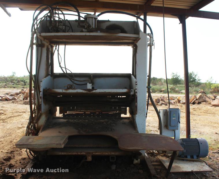 image for item L4807 2006 Park Industries Hydrasplit QS1000 rock splitter / stone cutter