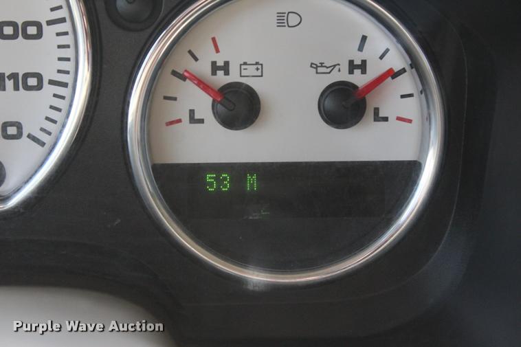 image for item L4809 2005 Ford F150 XLT SuperCrew pickup truck