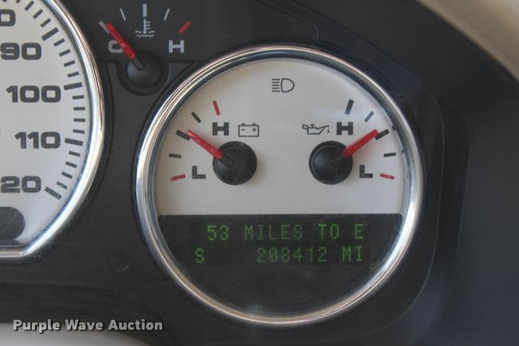 image for item L4809 2005 Ford F150 XLT SuperCrew pickup truck