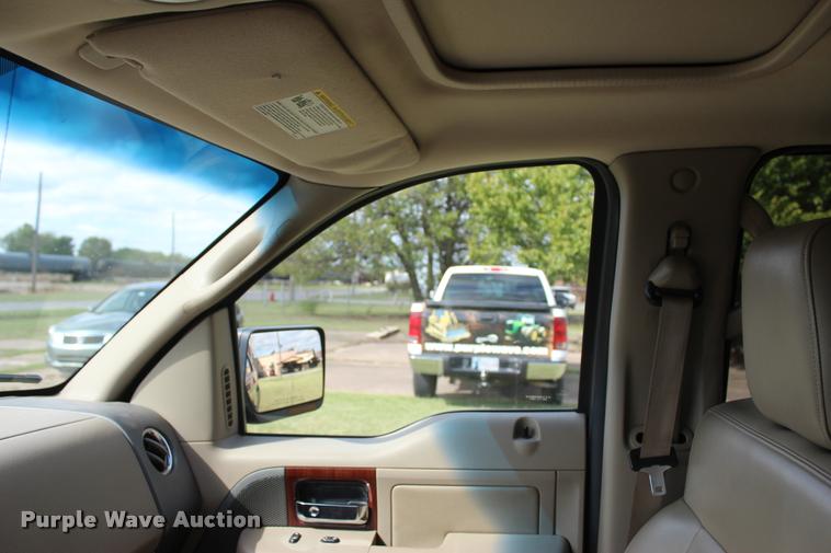 image for item L4809 2005 Ford F150 XLT SuperCrew pickup truck