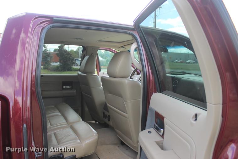 image for item L4809 2005 Ford F150 XLT SuperCrew pickup truck