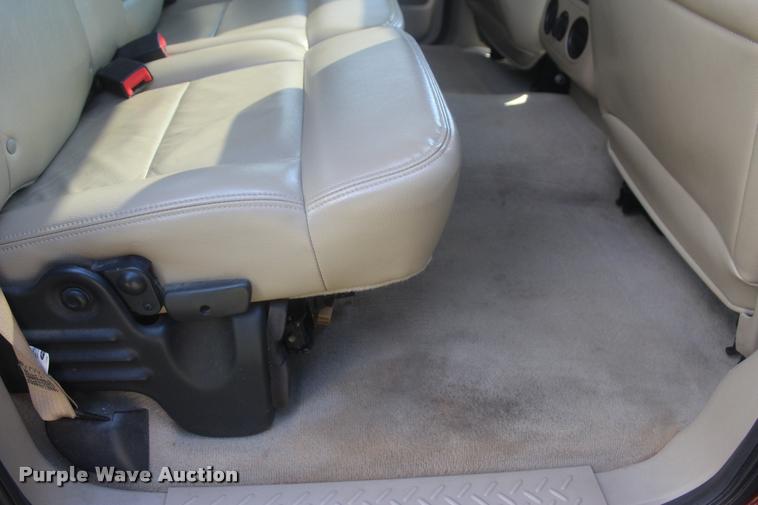 image for item L4809 2005 Ford F150 XLT SuperCrew pickup truck