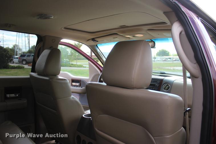 image for item L4809 2005 Ford F150 XLT SuperCrew pickup truck